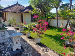 Отель Villa Juliani Lovina Bali  Buleleng